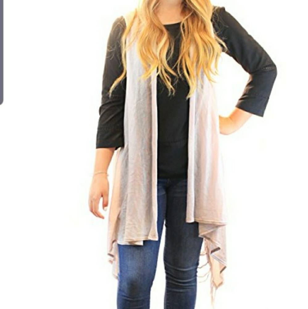 Lightweight Vest Soft Breathable Fabric  Boho Coverup Shawl Fringe NWT